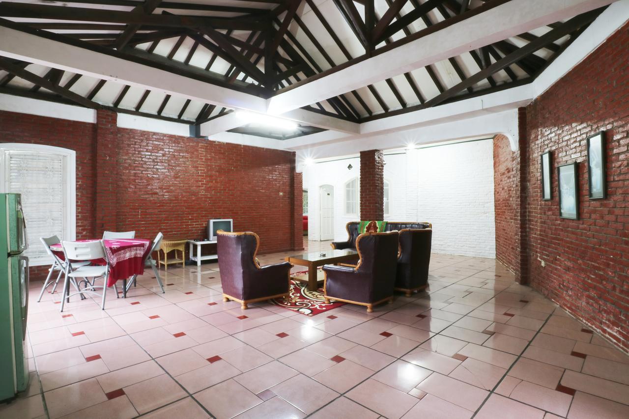 Paragajen Villa Madani מראה חיצוני תמונה