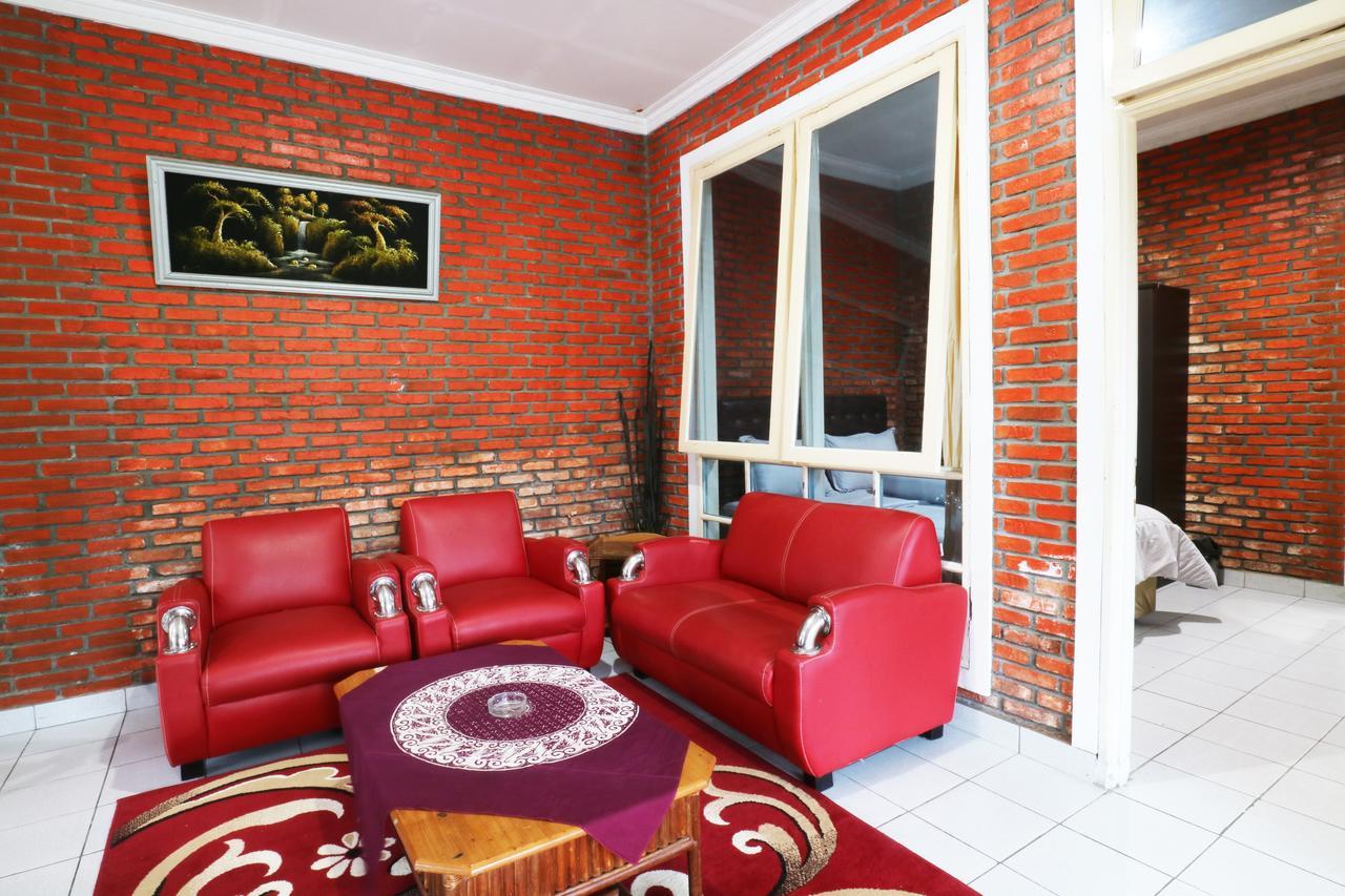 Paragajen Villa Madani מראה חיצוני תמונה