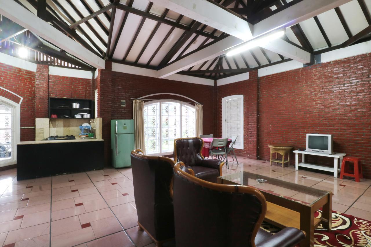 Paragajen Villa Madani מראה חיצוני תמונה